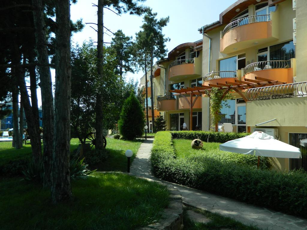 Family Hotel Privileg Sunny Beach Exterior foto