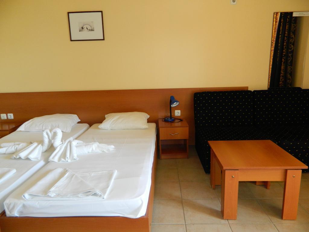 Family Hotel Privileg Sunny Beach Habitación foto